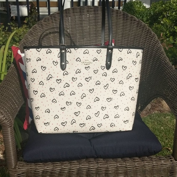 coach purse with hearts